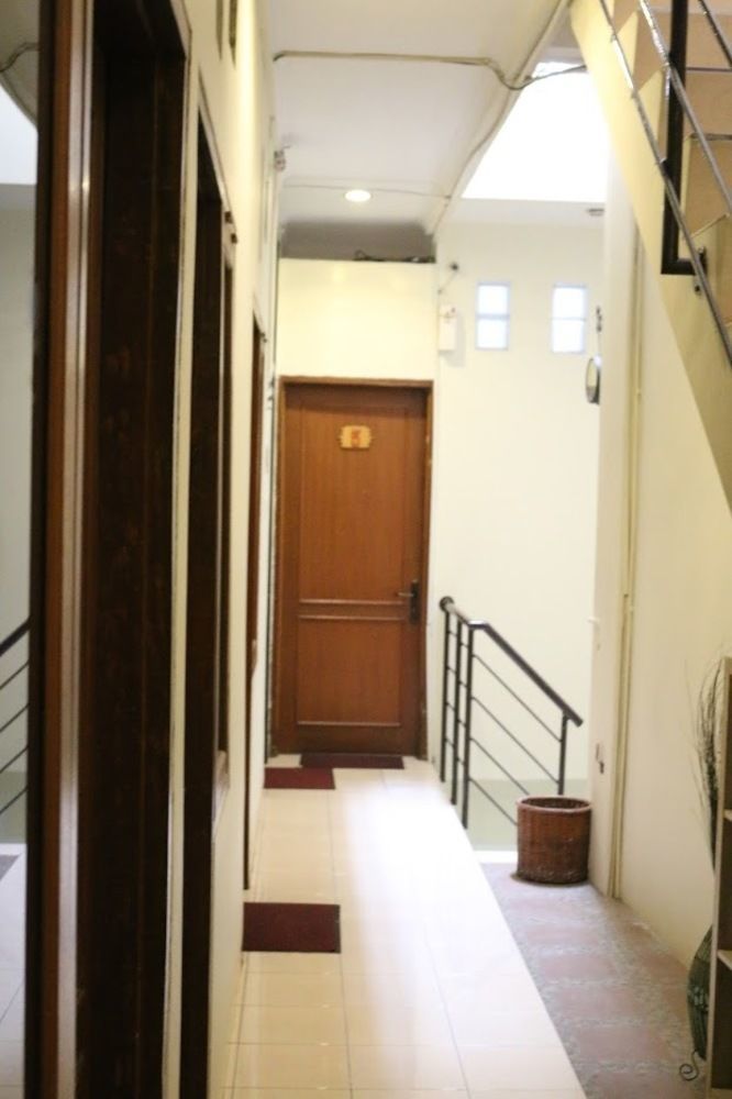 Unique Guesthouse Bandung Exteriör bild